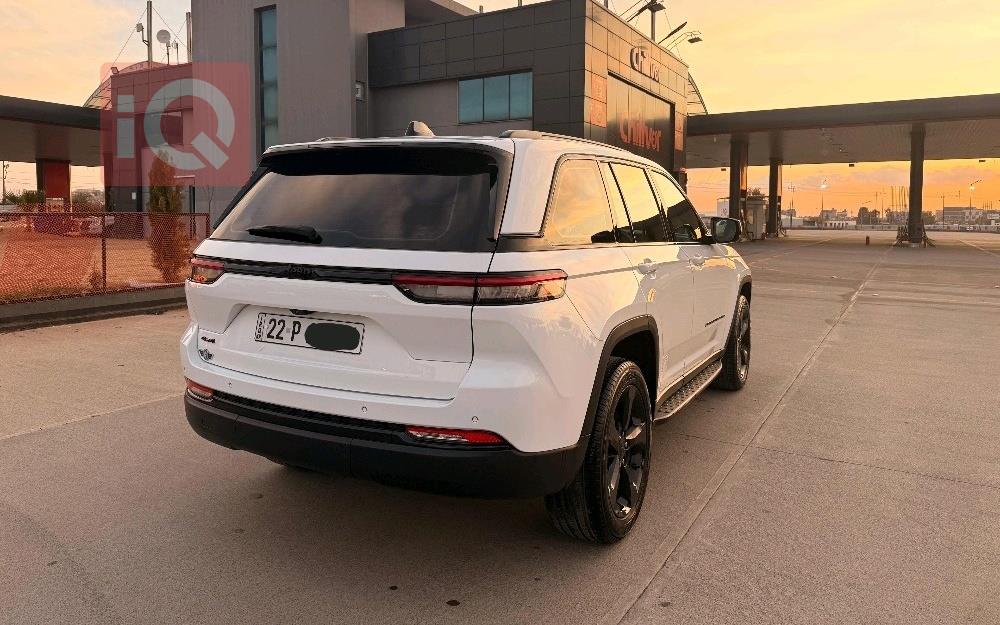 جيب جراند شيروكي